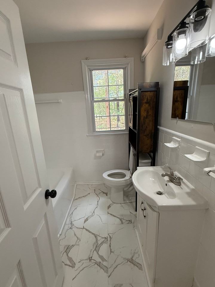 82 Morgan Rd - Photo 7 of 16