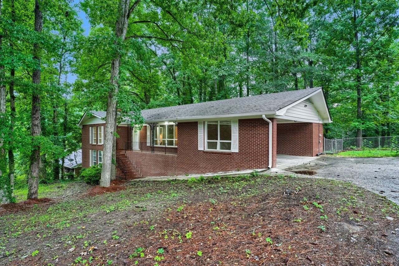 109 Hickory Ave - Photo 2 of 17