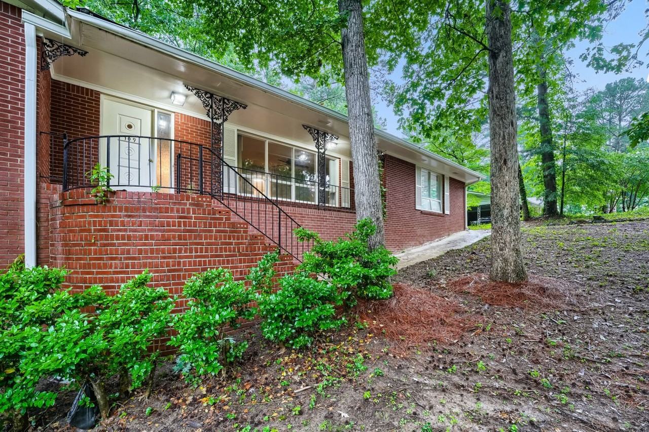 109 Hickory Ave - Photo 3 of 17