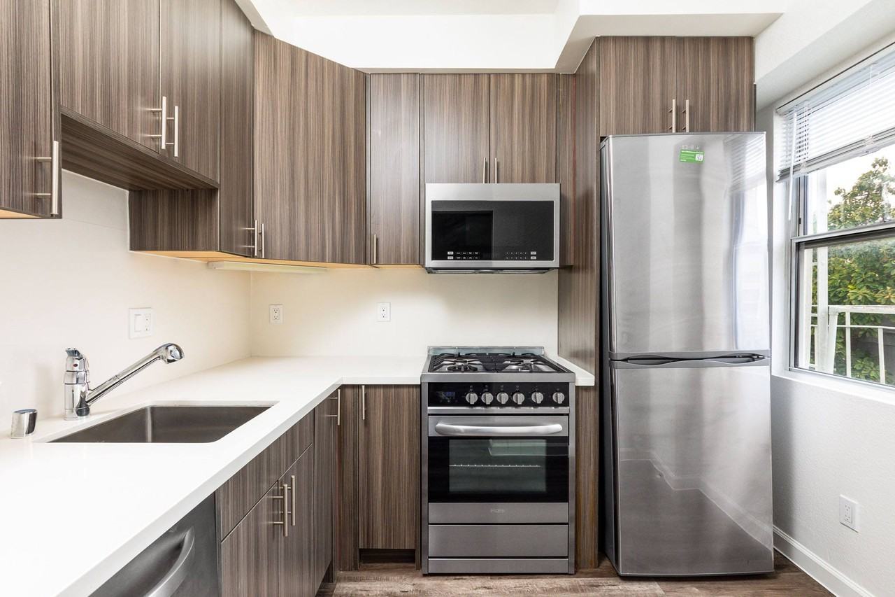 839 Leavenworth - Photo 4 of 24