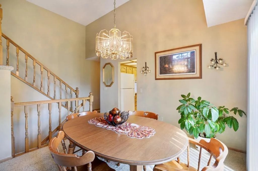 10907 Xylon Ln N - Photo 7 of 10