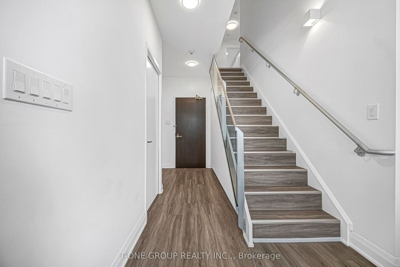 8 Telegram Mews - Photo 16
