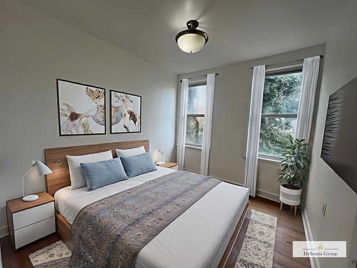 2426 Brentwood Ave - Photo 4 of 6