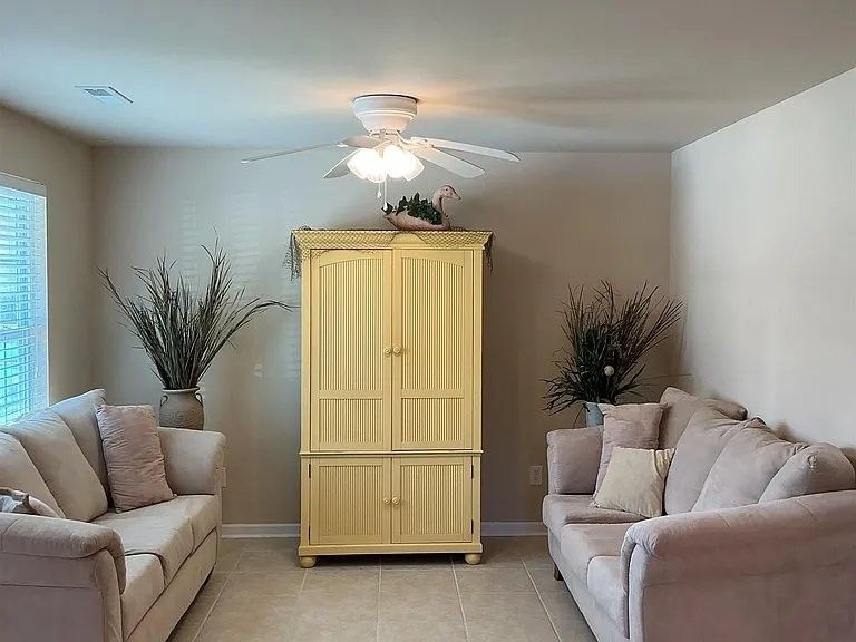 1722 Saint Charles Ave - Photo 5 of 11
