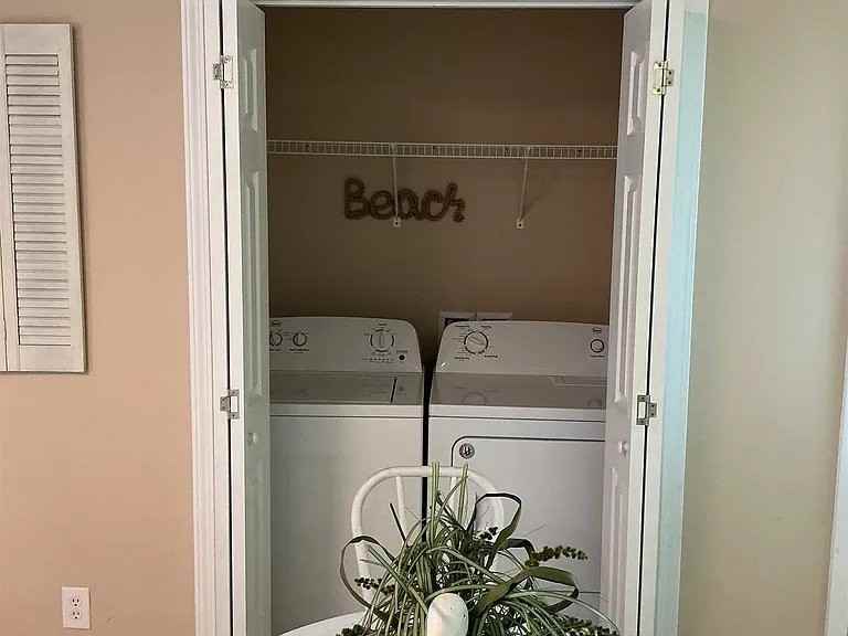 1722 Saint Charles Ave - Photo 6 of 11