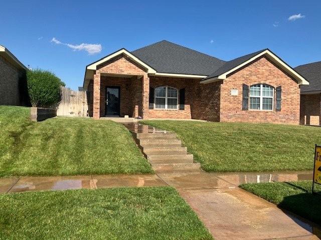 8505 Vail Dr - Photo 2 of 10