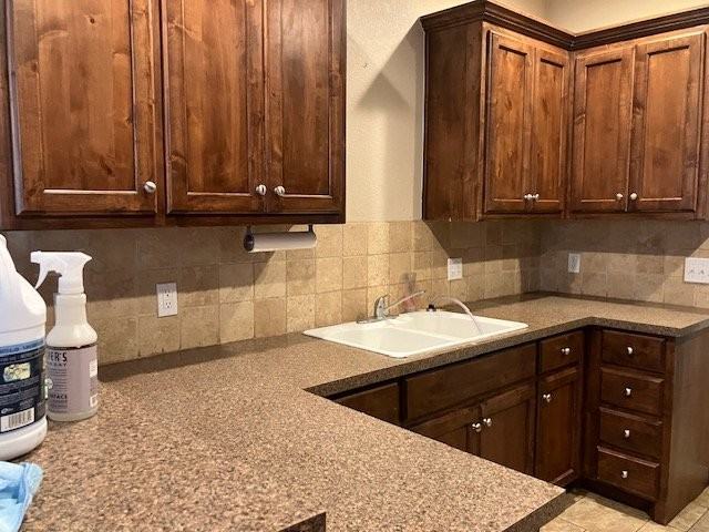8505 Vail Dr - Photo 5 of 10