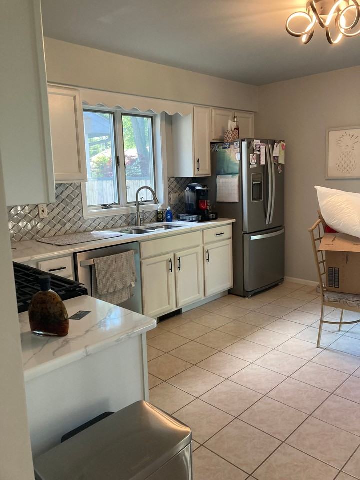 2648 41st Pl - Photo 3 of 11