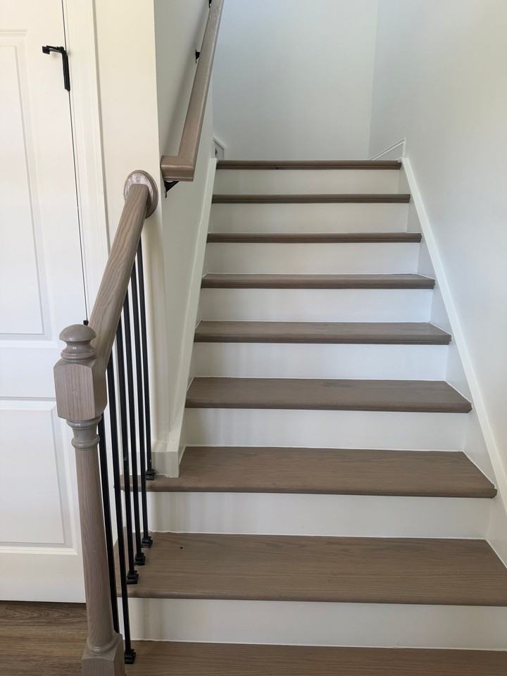 340 Hudson St - Photo 4 of 13