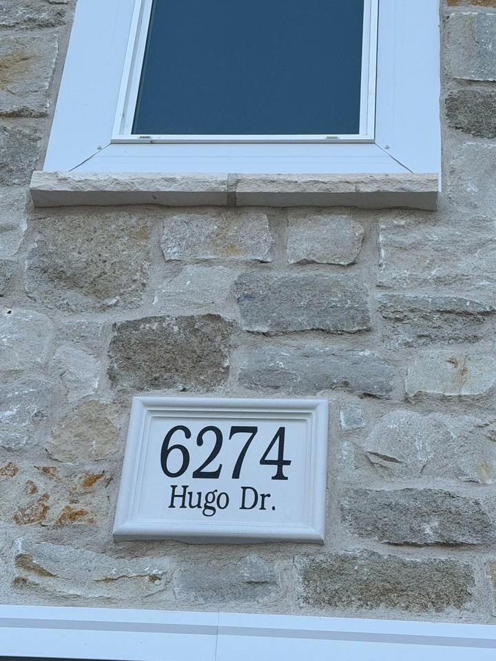 6274 Hugo Dr - Photo 4 of 20