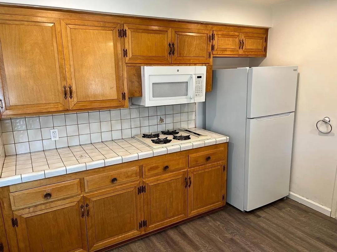 2002 E Haller St, Covina, Ca - Photo 4 of 10
