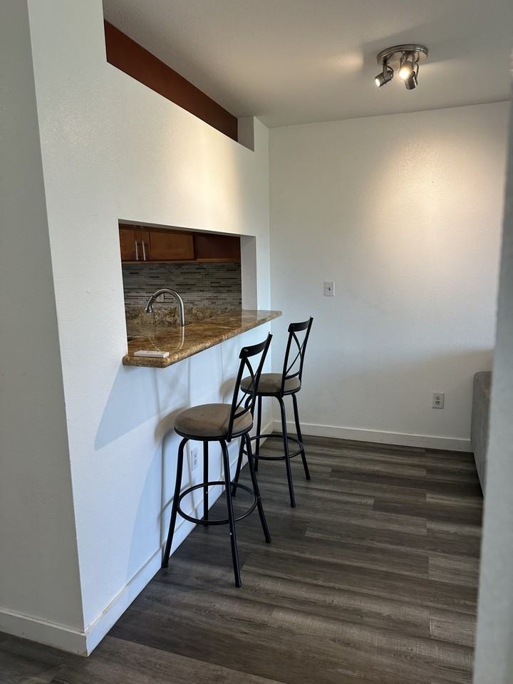 33 Waiaka Ln #104 - Photo 4 of 13