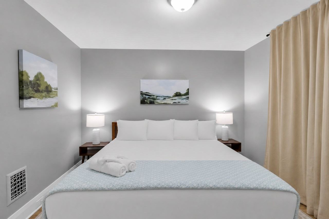 23 Norwalk Ave #2 - Photo 3 of 6