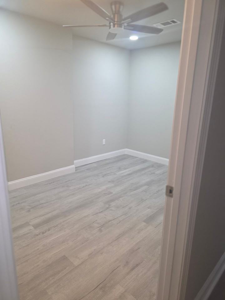 1547 Chippewa St #1547 - Photo 5 of 18