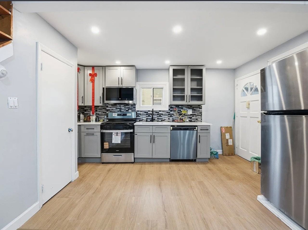 305 N Terrace Ave - Photo 3 of 7