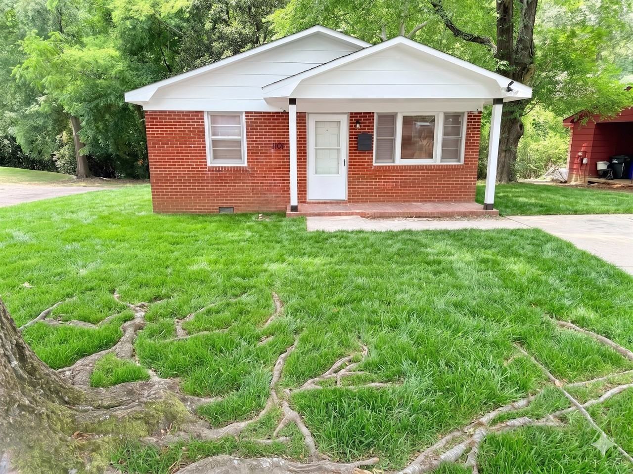 1101 Fontana St
