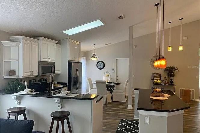 13633 Emeraldview Dr - Photo 6 of 7
