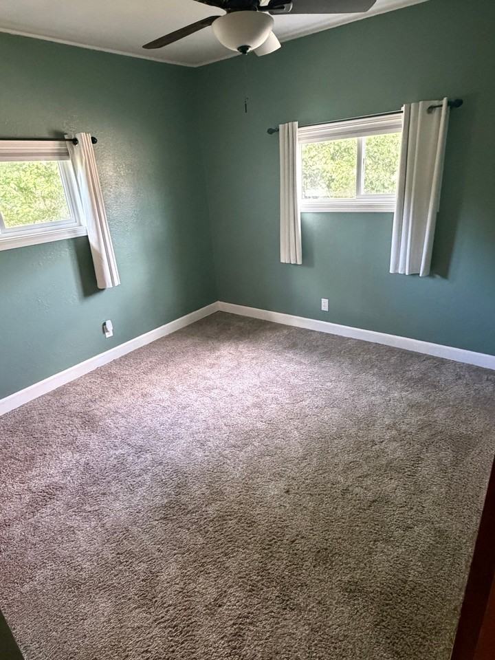 721 Cole Rd - Photo 6 of 11