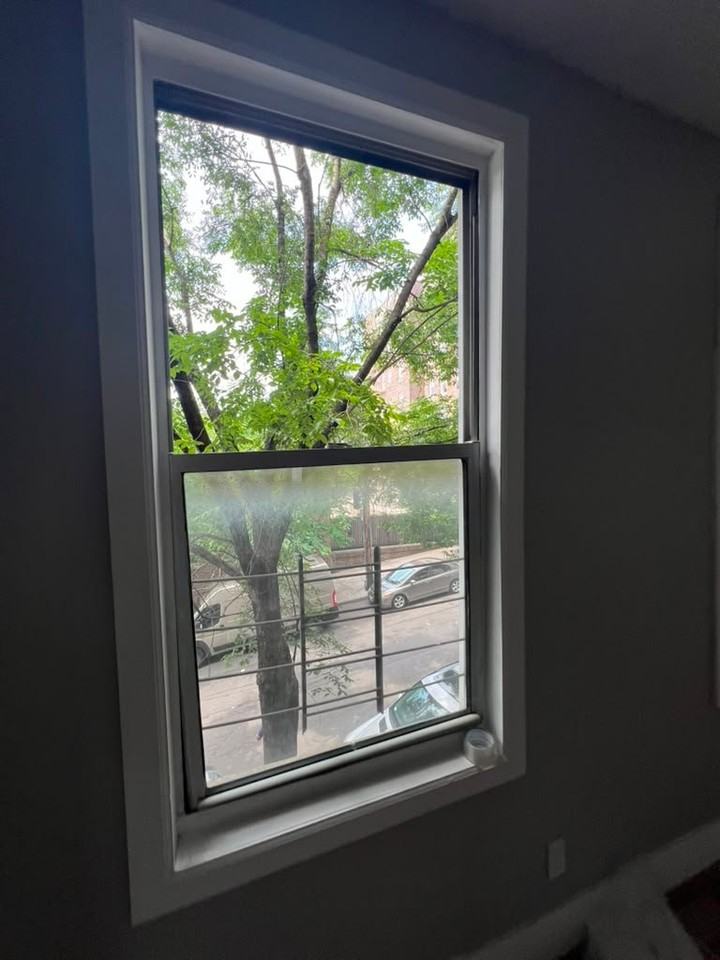 1151 Grant Ave - Photo 4 of 11