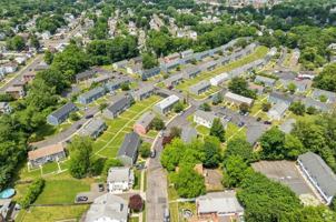 featured image of 105 Ledgecrest Ave