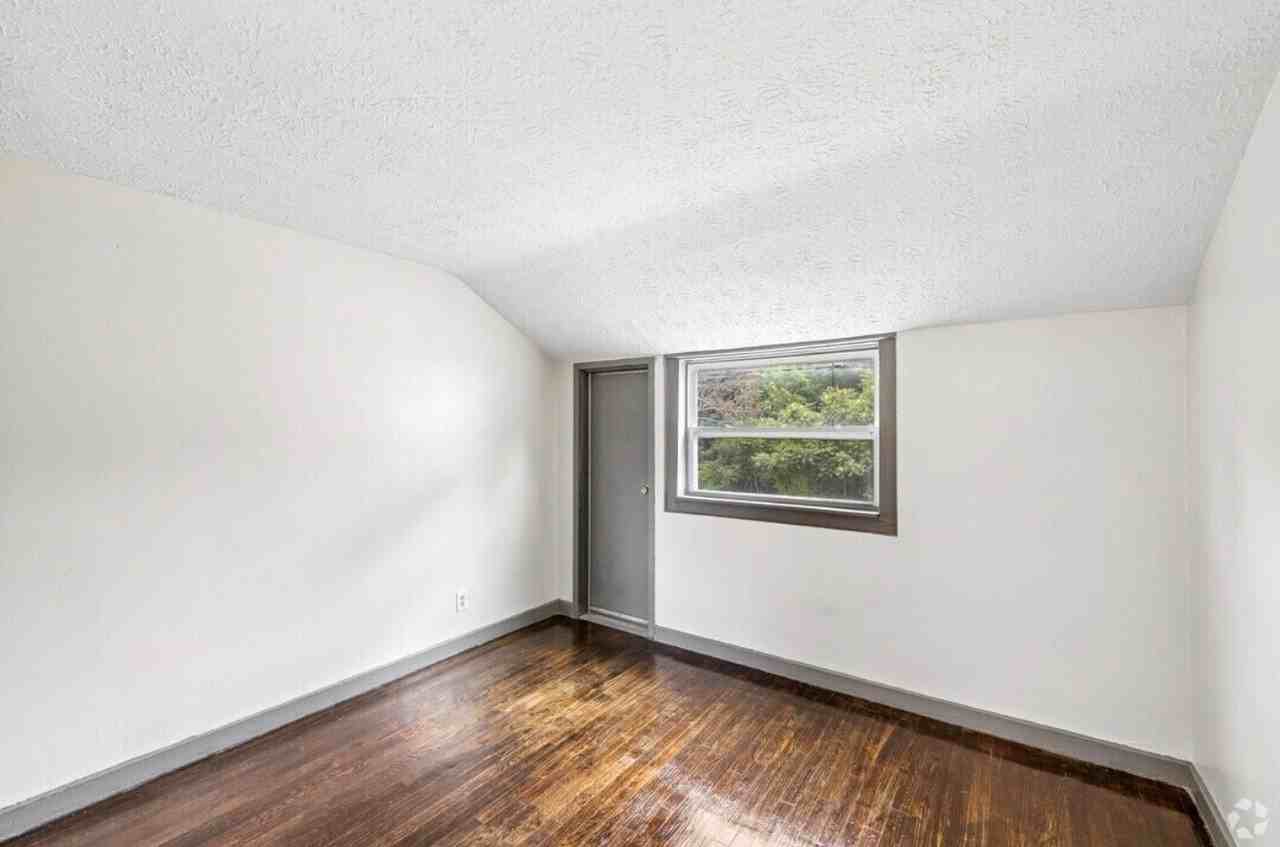 105 Ledgecrest Ave - Photo 6 of 19