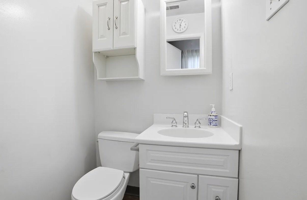 7420 S 40th Ln - Photo 5 of 9
