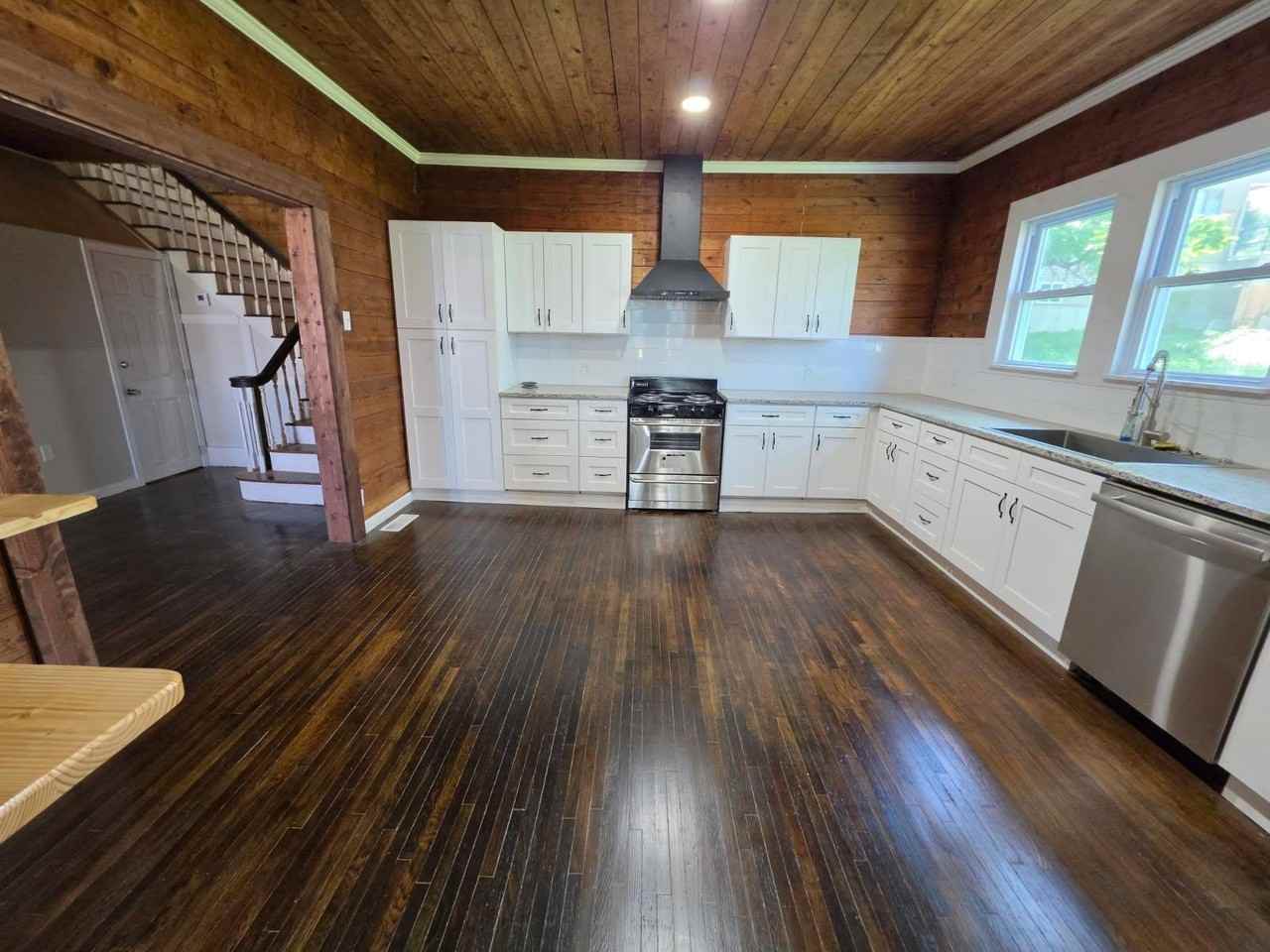 118 S Spring St - Photo 6 of 20