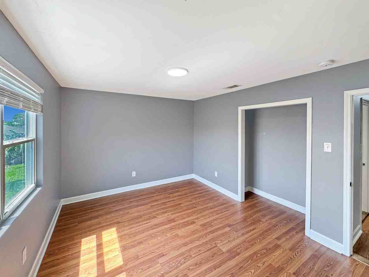 2603 Panama St - Photo 2 of 6