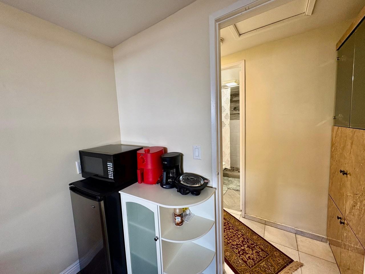 19026 Keswick St #BACK - Photo 6 of 8