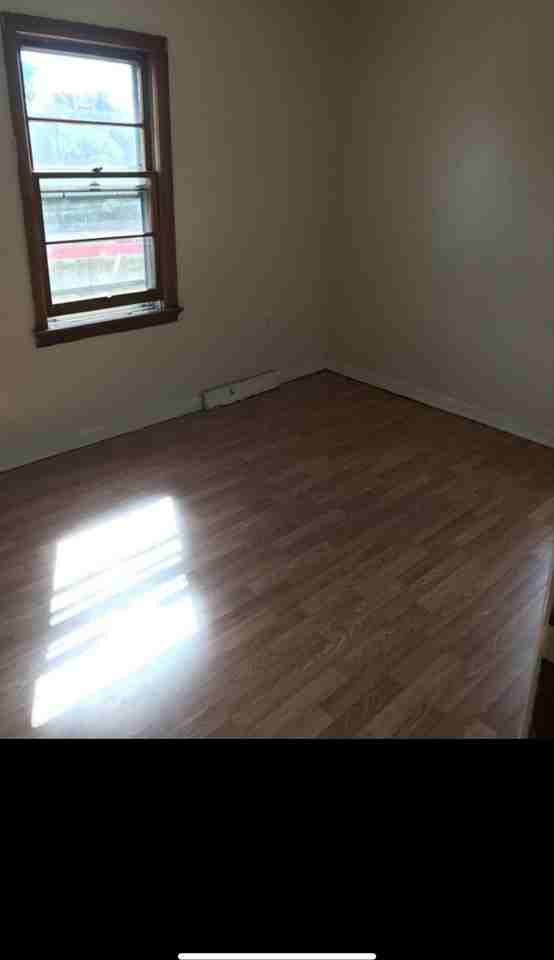 308 Watson Ave - Photo 2 of 9