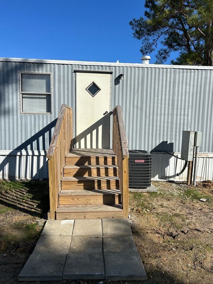 8751 School St - Photo 7 of 7