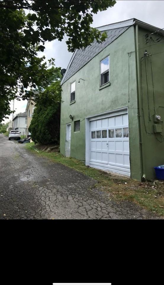 706 1/2 Mason St - Photo 2 of 20