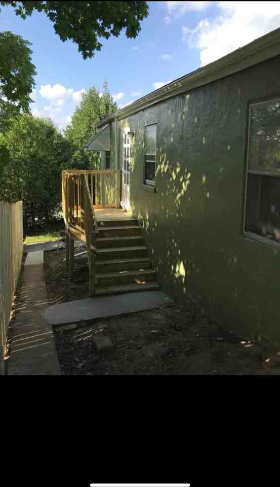 706 1/2 Mason St - Photo 7 of 20