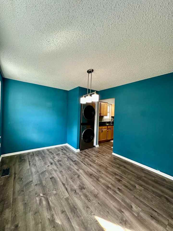 3070 Tecumseh Ct - Photo 5 of 22