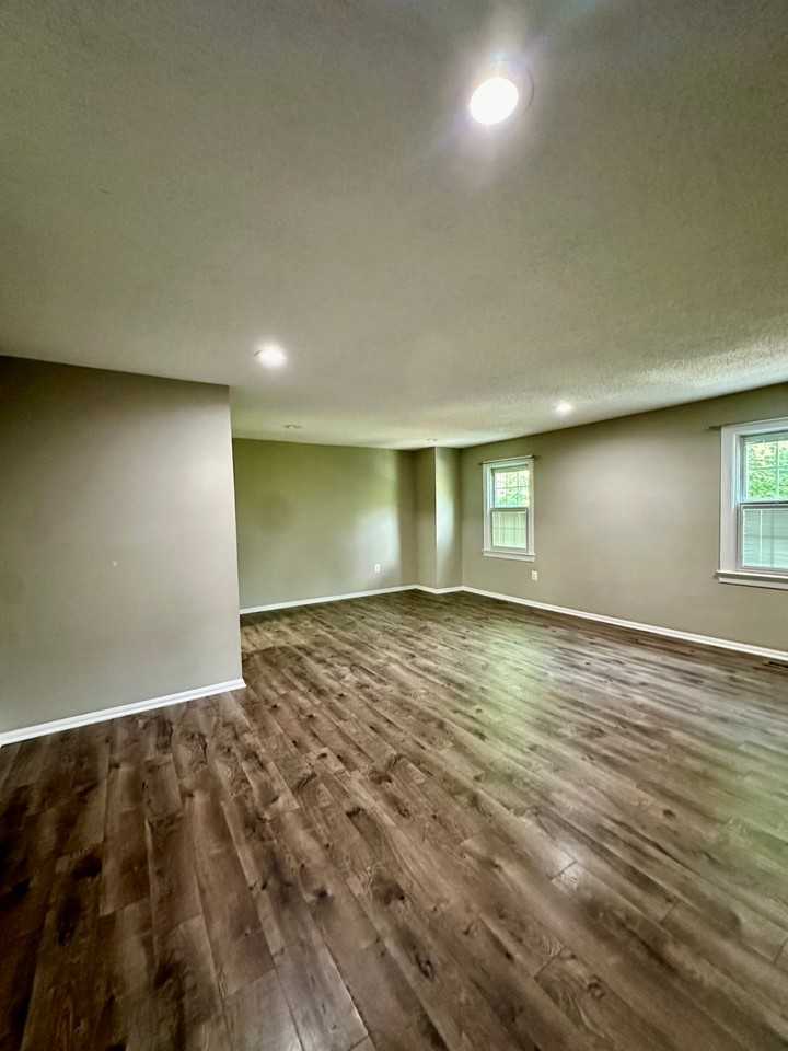 3070 Tecumseh Ct - Photo 7 of 22