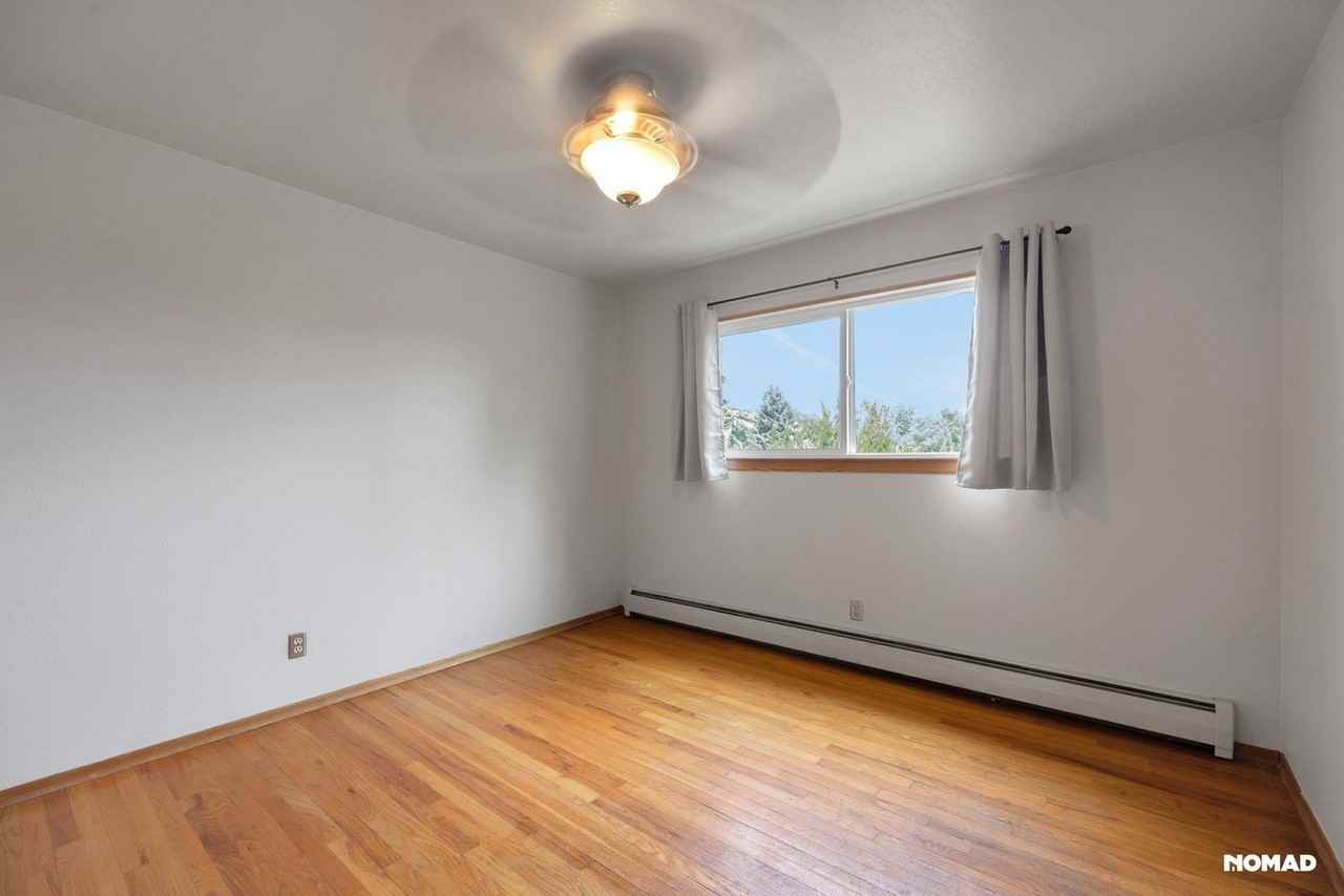 3636 Royal Dr - Photo 4 of 20