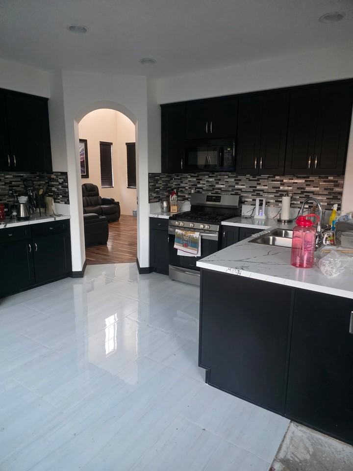 11381 Arlington St - Photo 2 of 7