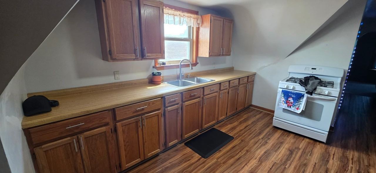 2151 Lake Ave #2ndFL - Photo 3 of 17