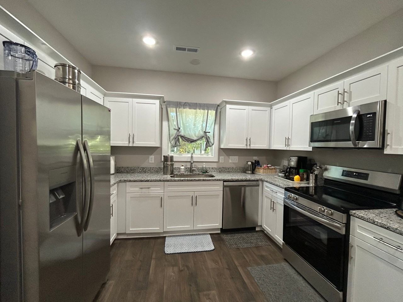 699 Dorgan Ave - Photo 7 of 14