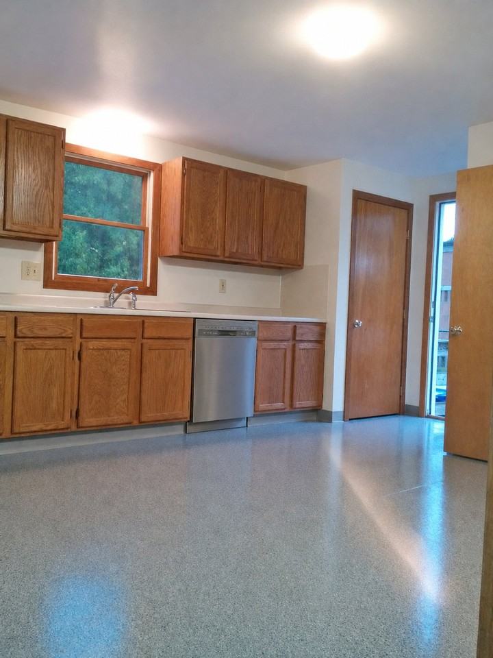 60 Ivy St - Photo 3 of 20