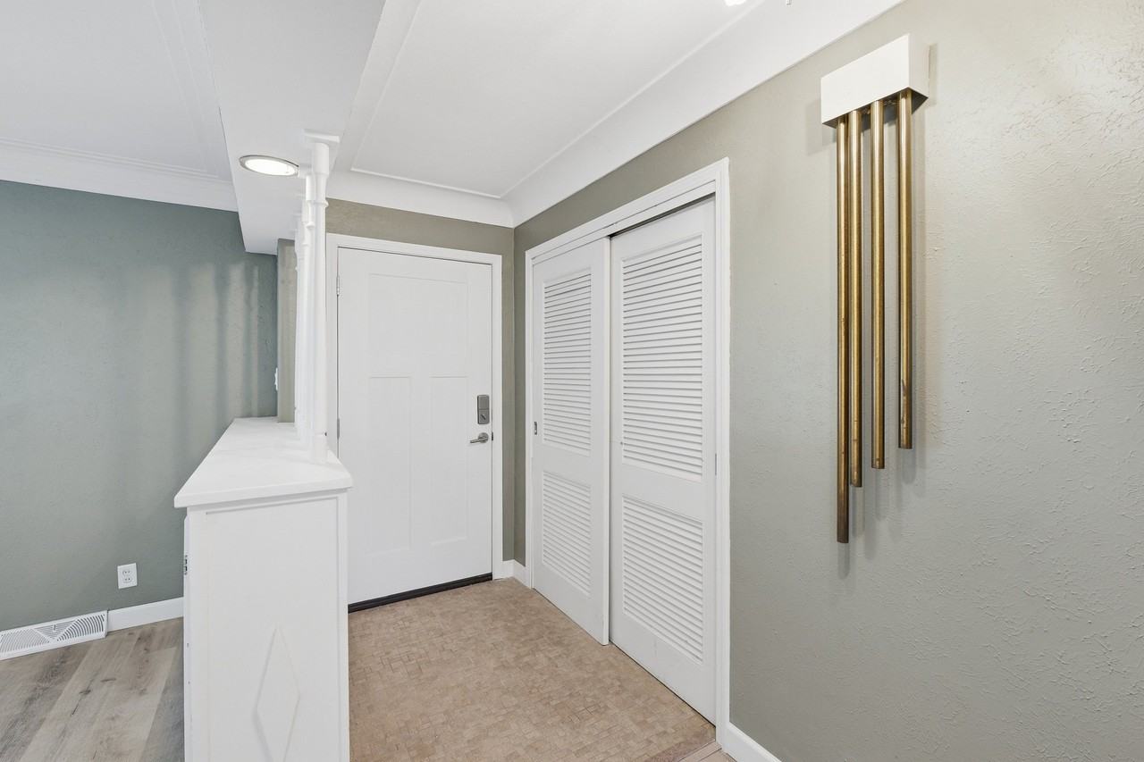 1358 Juliet Dr - Photo 7 of 20