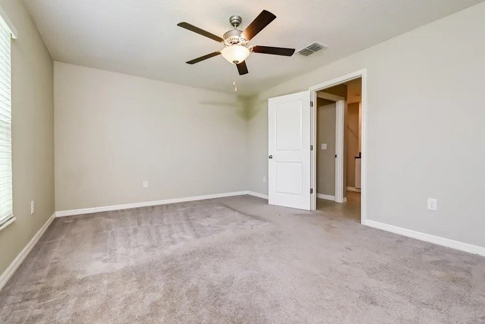 11237 Riley Pines Cir - Photo 4 of 6