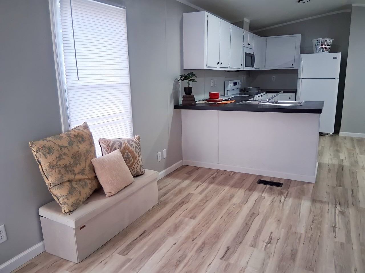 16 Deerwood Park - Photo 4 of 13