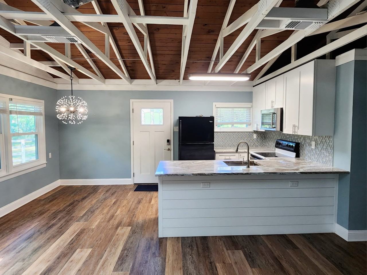 6595 Collier Rd #A - Photo 3 of 15