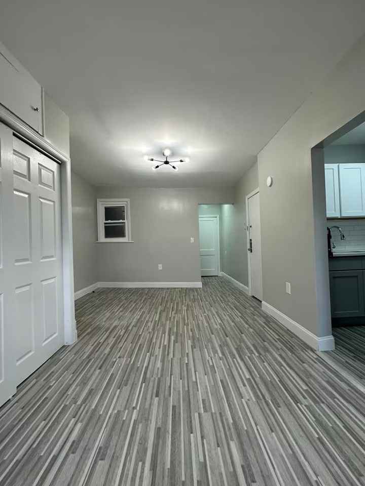 5 Grove St #3R - Photo 6 of 9