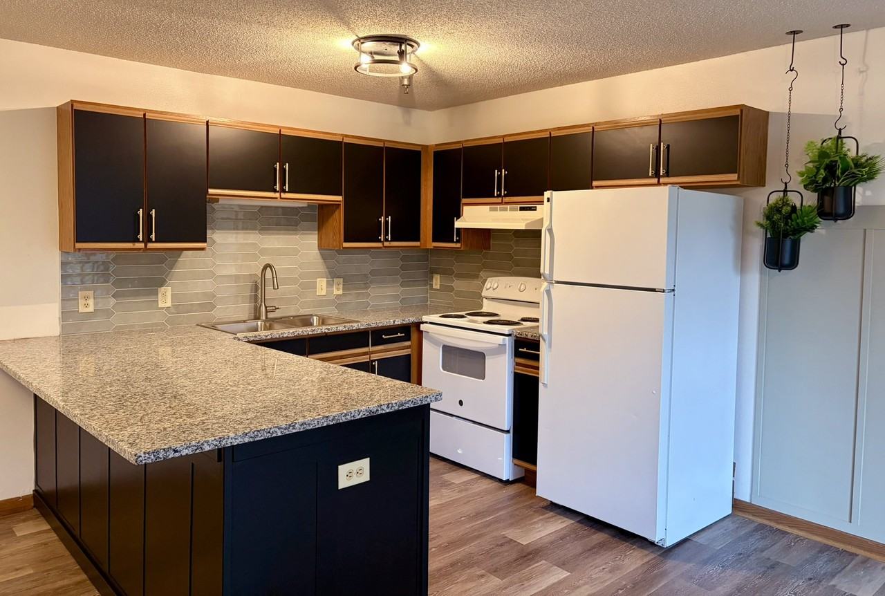 1259 Taylor St #3 - Photo 2 of 10