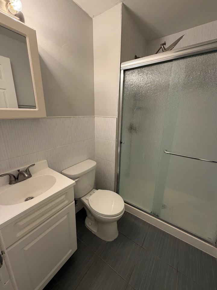 18 Summit St #116 - Photo 3 of 3