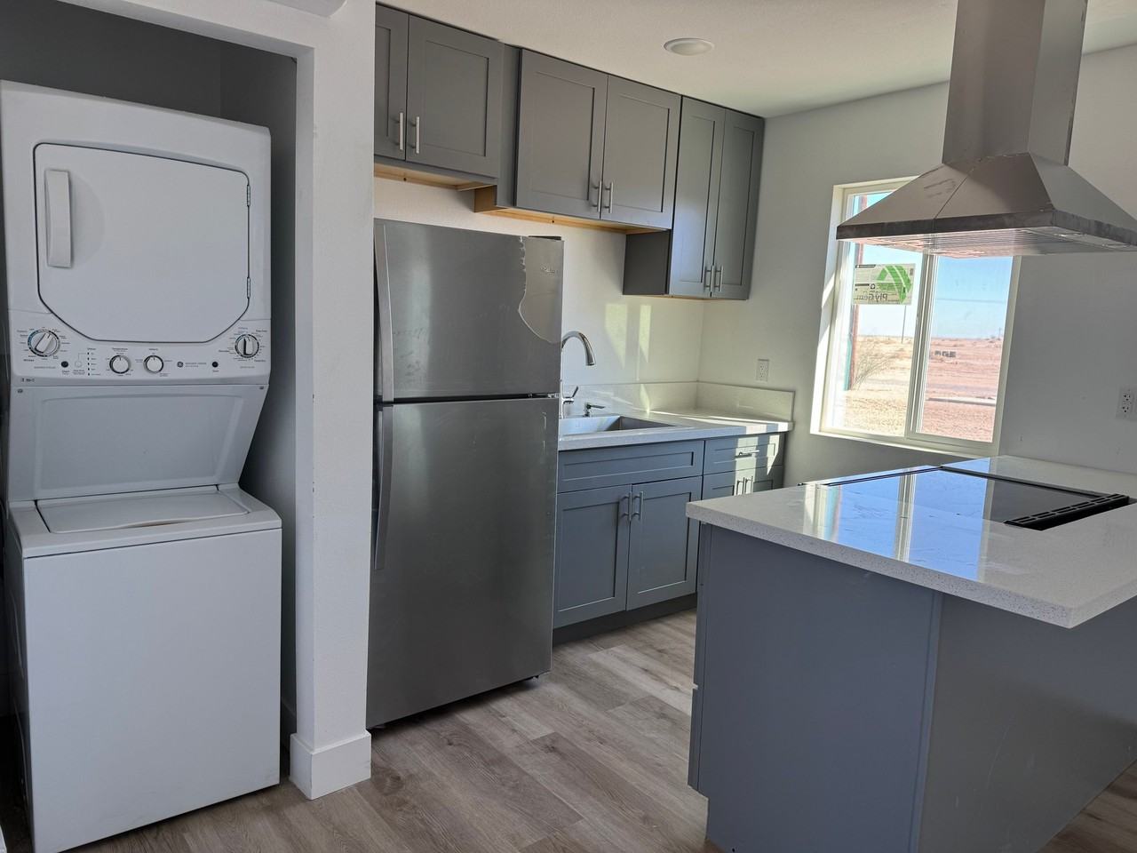 2154 S Marina Dr #5 - Photo 4 of 6