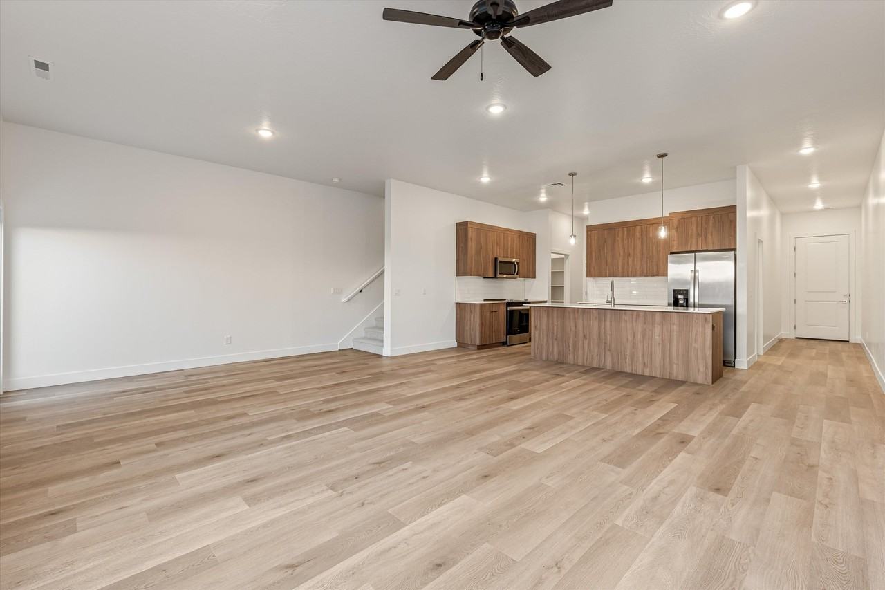 366 W Fitness Way #50 - Photo 4 of 19