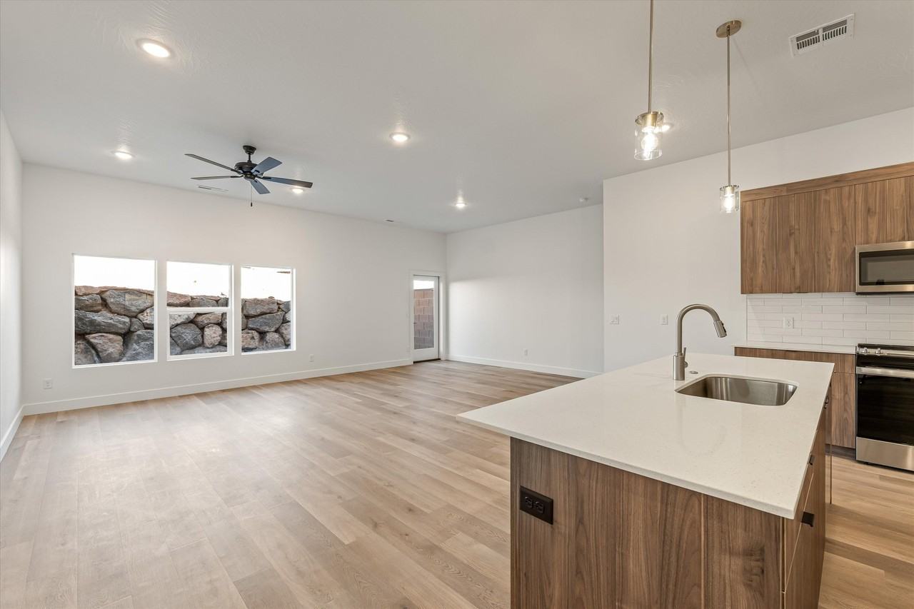 366 W Fitness Way #50 - Photo 5 of 19